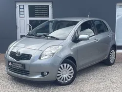 Grau Gebraucht 2008 Toyota Yaris Sol Limousine | 5.990 € (Fairer Preis)
