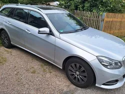 Silber Gebraucht 2015 Mercedes E220 Kombi | 15.900 €