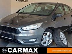 Grau Gebraucht 2016 Ford Focus Business Edition Limousine | 9.500 € (Fairer Preis)