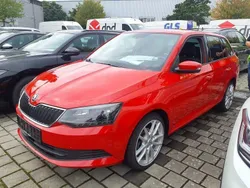 Rot Gebraucht 2016 Skoda Fabia Ambition Kombi | 7.999 € (Fairer Preis)