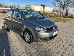 Grau Gebraucht 2009 VW Golf Plus Cross Comfortline Van / Kleinbus | 2.990 € (Guter Preis)
