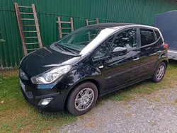Schwarz Gebraucht 2012 Hyundai ix20 Van / Kleinbus | 2.100 €