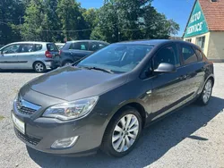 Grau Gebraucht 2012 Opel Astra Limousine | 6.500 € (Fairer Preis)