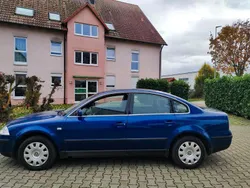 Blau Gebraucht 2000 VW Passat Limousine | 1.850 € (Etwas zu teuer)