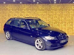 Blau Gebraucht 2016 BMW 325 Sport Line Kombi | 5.990 €