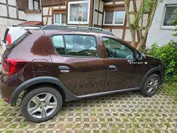 Braun Gebraucht 2017 Dacia Sandero Prestige Kleinwagen | 9.100 € (Fairer Preis)
