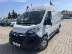 Weiß Gebraucht 2024 Opel Movano Van | 28.401 € (Guter Preis)