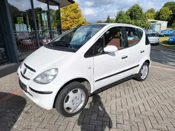Weiß Gebraucht 2000 Mercedes A140 Elegance Van / Kleinbus | 2.900 € (Teuer)