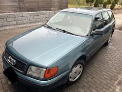 Audi 100