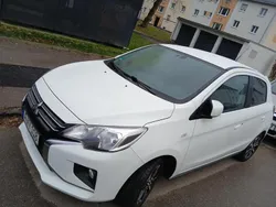 Weiß Gebraucht 2021 Mitsubishi Space Star Kleinwagen | 11.000 €