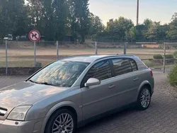 Grau Gebraucht 2005 Opel Signum Kombi | 1.300 € (Guter Preis)