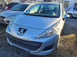 Silber Gebraucht 2009 Peugeot 207 Limousine | 900 € (Superpreis)