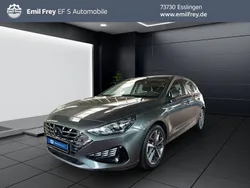 Silber Gebraucht 2023 Hyundai i30 Trend Limousine | 15.890 € (Superpreis)