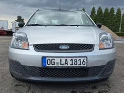 Silber Gebraucht 2007 Ford Fiesta Ambiente Kleinwagen | 1.400 € (Guter Preis)
