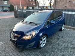 Blau Gebraucht 2011 Opel Meriva Van / Kleinbus | 2.690 € (Guter Preis)