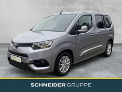 Silber Gebraucht 2020 Toyota Proace Verso City Kombi | 20.980 € (Fairer Preis)
