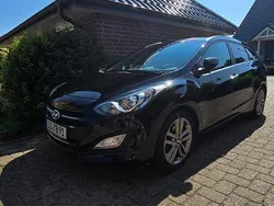 Schwarz Gebraucht 2015 Hyundai i30 Style Kombi | 9.800 € (Fairer Preis)