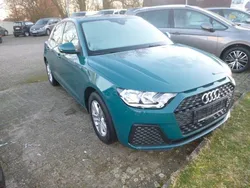 Grün Gebraucht 2020 Audi A1 Sportback Basis Kleinwagen | 16.990 € (Fairer Preis)