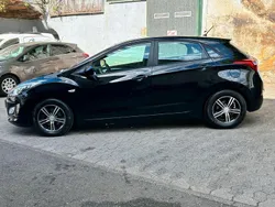 Schwarz Gebraucht 2013 Hyundai i30 Classic Limousine | 6.500 € (Fairer Preis)