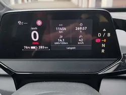 Weiß Gebraucht 2022 VW ID.3 Pro Performance Kleinwagen | 26.900 € (Etwas zu teuer)