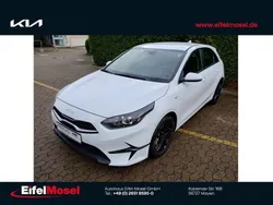 Weiß Neu 2025 Kia Ceed Vision Limousine | 29.500 € (Teuer)