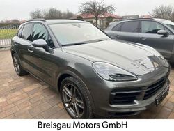 Grau Gebraucht 2021 Porsche Cayenne SUV | 52.900 €