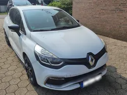Weiß Gebraucht 2015 Renault Clio IV R.S. Kleinwagen | 14.600 € (Fairer Preis)