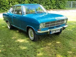 Blau Gebraucht 1970 Opel Kadett Limousine | 15.800 €