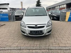Silber Gebraucht 2014 Opel Zafira Family Van / Kleinbus | 8.499 € (Etwas zu teuer)