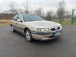 Beige Gebraucht 1997 Renault Safrane Kleinwagen | 2.500 €