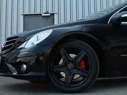 Schwarz Gebraucht 2010 Mercedes R350 AMG Van / Kleinbus | 15.991 €