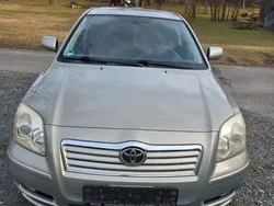 Grau Gebraucht 2005 Toyota Avensis Limousine | 3.100 € (Fairer Preis)