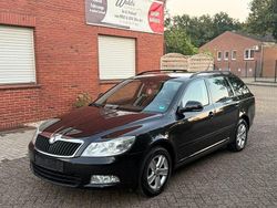 Schwarz Gebraucht 2010 Skoda Octavia Ambiente Kombi | 2.650 €