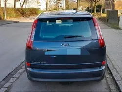 Blau Gebraucht 2005 Ford C-MAX Ghia Van / Kleinbus | 1.850 € (Fairer Preis)