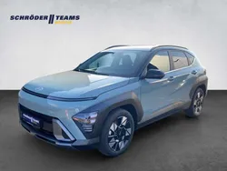 Mirage green / abyss black Gebraucht 2024 Hyundai Kona Prime SUV | 32.990 € (Fairer Preis)