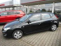 Schwarz Gebraucht 2010 Hyundai i30 Comfort Limousine | 5.900 € (Etwas zu teuer)