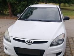 Weiß Gebraucht 2009 Hyundai i30 Limousine | 1.600 € (Superpreis)