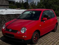 Rot Gebraucht 2002 VW Lupo Kleinwagen | 1.499 € (Etwas zu teuer)