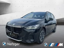Schwarz Gebraucht 2023 BMW 218 Active Tourer M Sport Van / Kleinbus | 30.900 € (Fairer Preis)