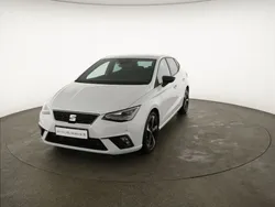 Weiß Gebraucht 2024 Seat Ibiza FR Limousine | 18.960 € (Fairer Preis)