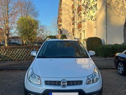 Weiß Gebraucht 2012 Fiat Sedici Easy SUV | 5.499 € (Fairer Preis)