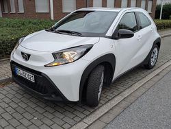 Weiß Gebraucht 2024 Toyota Aygo Business Edition Kleinwagen | 13.500 € (Guter Preis)