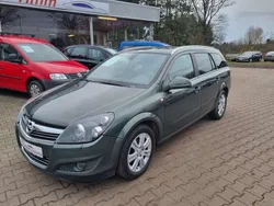 Grün Gebraucht 2010 Opel Astra Innovation Kombi | 3.850 € (Fairer Preis)