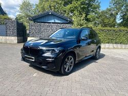 Schwarz Gebraucht 2022 BMW X5 Sport Line SUV | 64.000 € (Teuer)