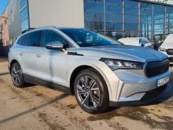 Silber Gebraucht 2023 Skoda Enyaq iV Lodge SUV | 42.990 €