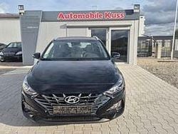 Schwarz Gebraucht 2023 Hyundai i30 Trend Limousine | 18.970 € (Guter Preis)