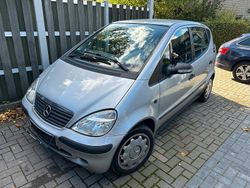 Silber Gebraucht 2003 Mercedes A140 Kleinwagen | 690 €