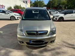 Gold Gebraucht 2008 Opel Meriva Van / Kleinbus | 2.390 € (Guter Preis)