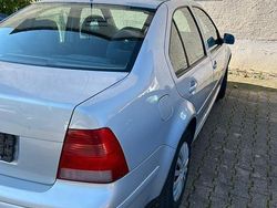 Grau Gebraucht 2000 VW Bora Comfortline Limousine | 1.150 € (Guter Preis)