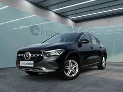 Schwarz Gebraucht 2020 Mercedes GLA200 Progressive SUV | 32.150 € (Fairer Preis)